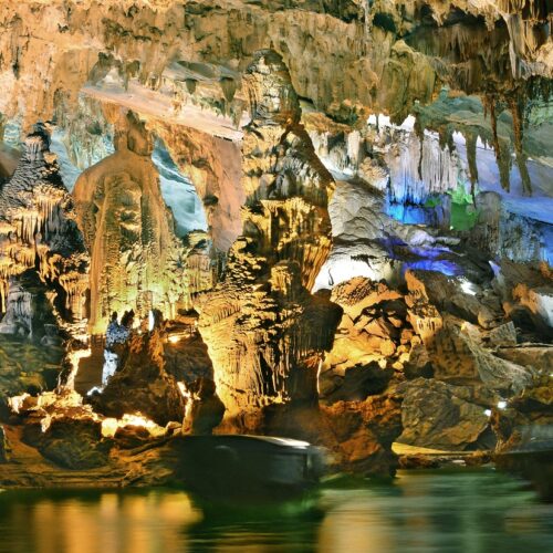 Tour Thám Hiểm Hang Động Quảng Bình: Động Phong Nha – Động Thiên Đường